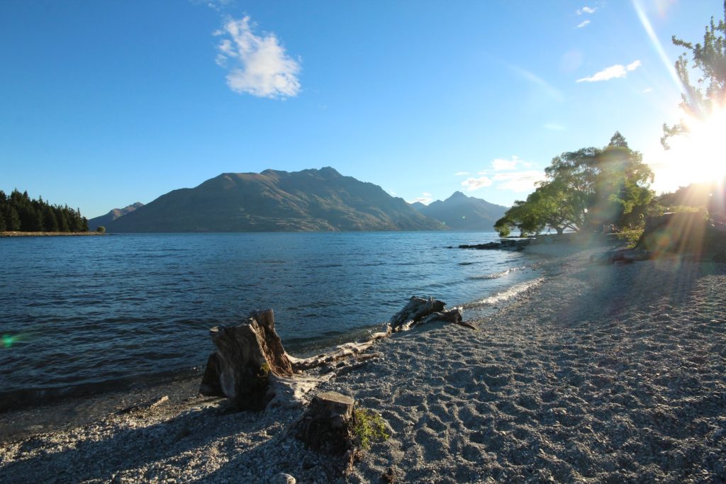 Lac Wakatipu, face à notre auberge de jeunesse