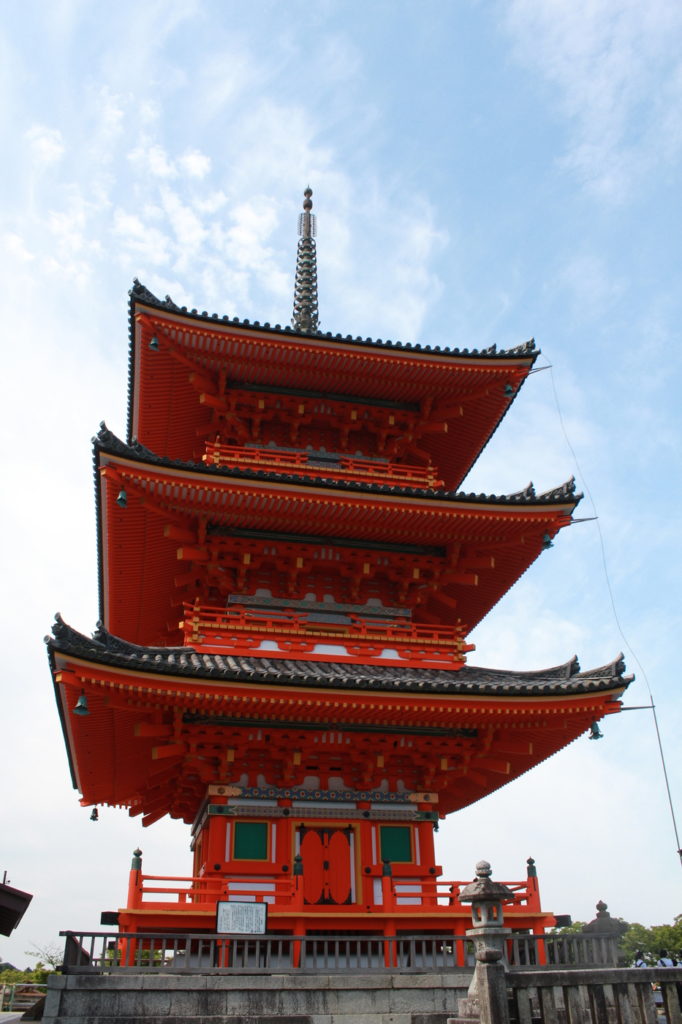 La pagode à l'entrée du Kiyomizu dera